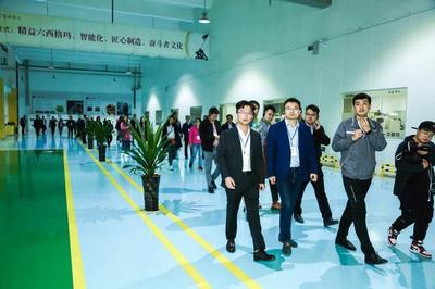 方太精裝修廚房方案 采筑“超級工廠”廚電唯一考察地，開啟房地產(chǎn)發(fā)展新篇章